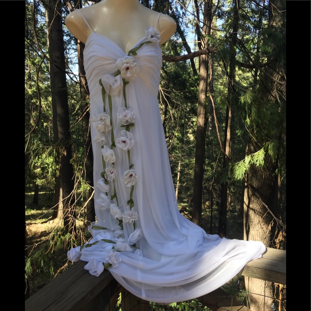 Kreativekristen original upcycled white floral evening  prom gown maxi dress - Picture 3 of 15